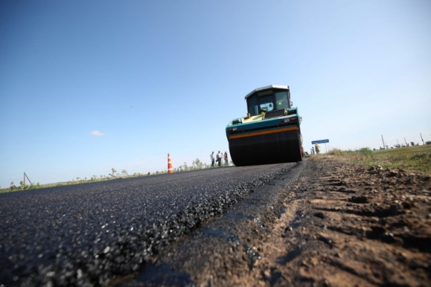 Работы по восстановлению моста в Волгоградской области подходят к концу