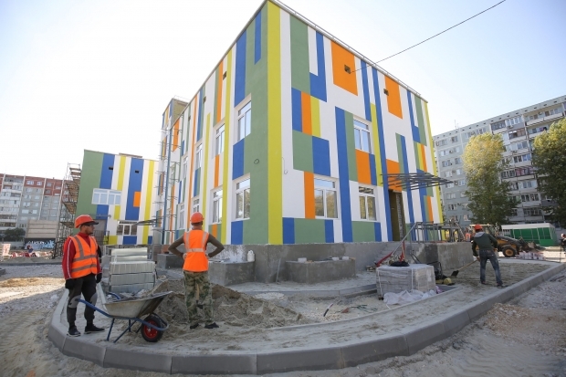 Новый детский сад в Суровикино отстроен на 85 процентов