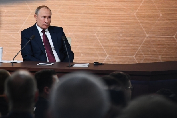 Путин объявил нерабочими все дни до конца апреля