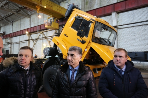 В Камышине вновь заработал крановый завод