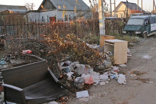 Накопление коммунальных отходов обсудили в Светлоярском районе
