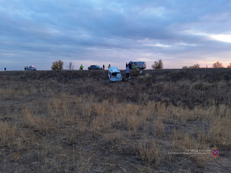 В Волгоградской области в ДТП погиб водитель «Лады Ларгус»