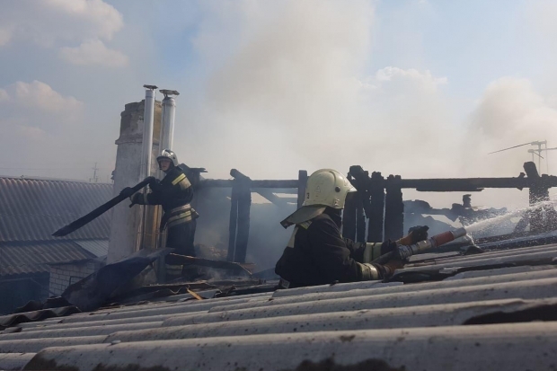 В Урюпинске из огня спасли трех человек