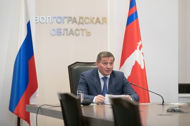 Андрей Бочаров поручил провести субботники в Волгоградской области