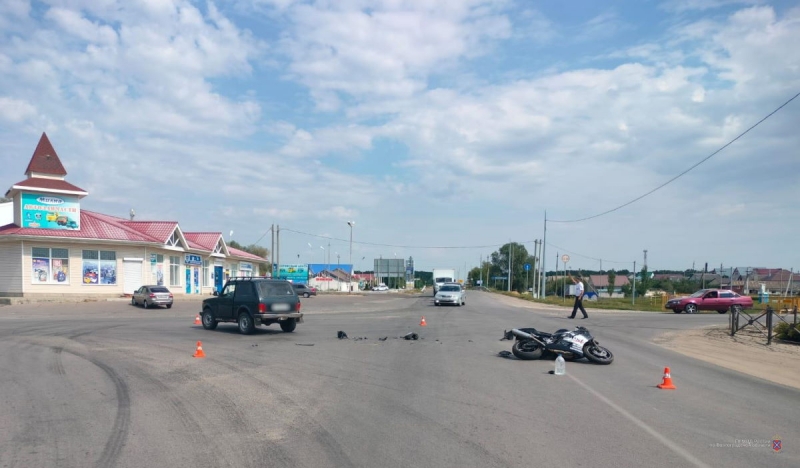 В Волгоградской области пенсионер за рулем авто сбил мотоциклистку