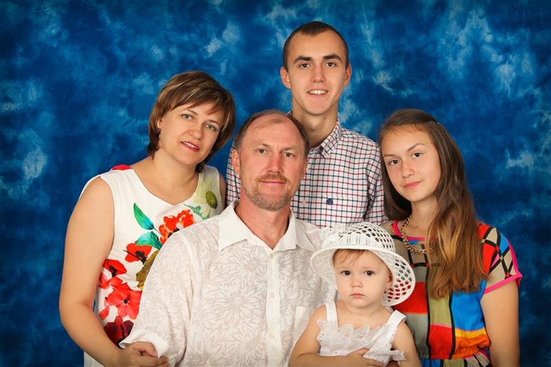 Большой семье земля в подарок