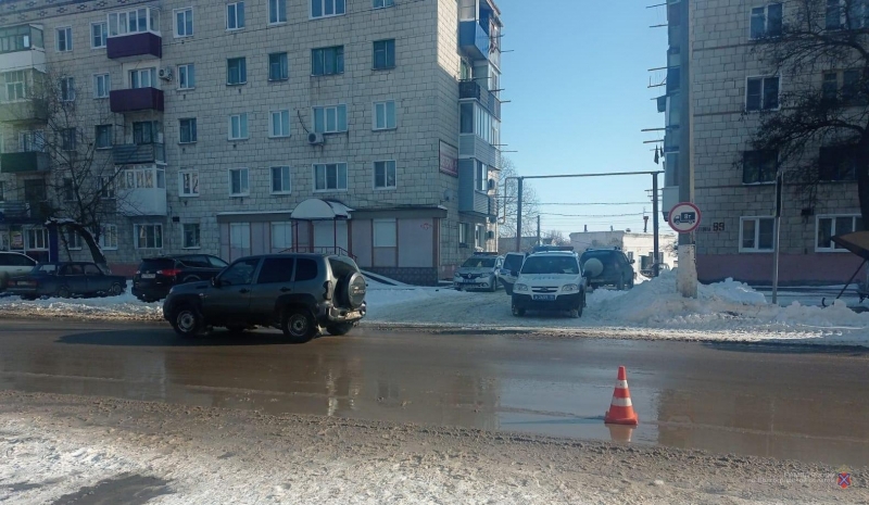 В Урюпинске «Нива Шевроле» сбила двух женщин на «зебре»