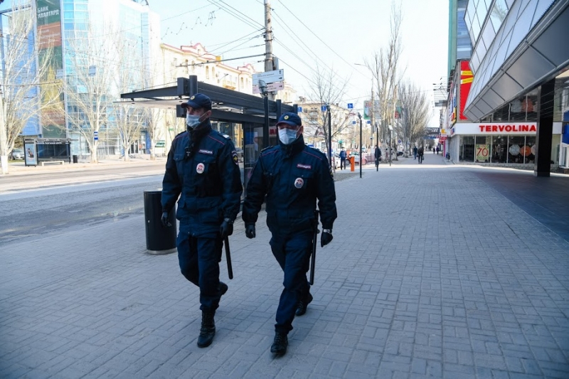 За два выходных 497 волгоградцев нарушили масочный режим