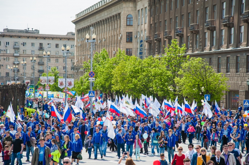 В Волгоградской области более 120 тысяч человек вышли на первомайские демонстрации