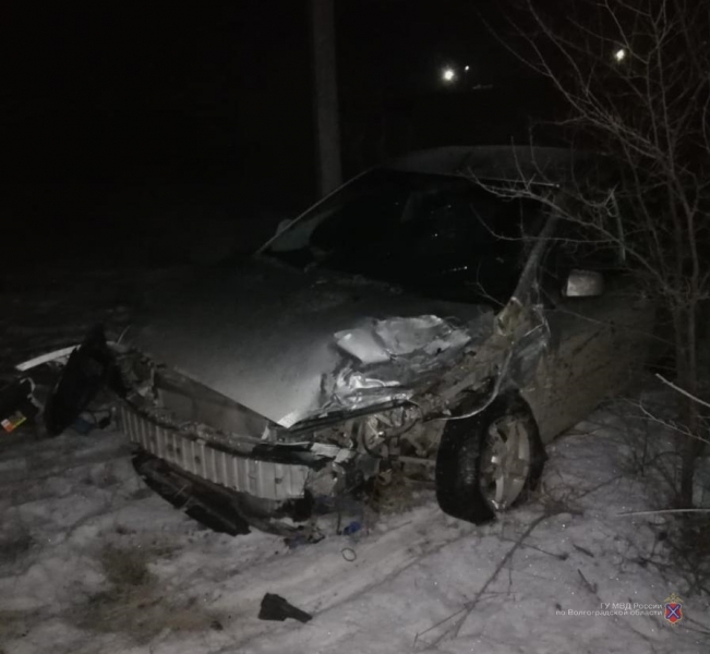 На трассе в Светлоярском районе спящий водитель устроил ДТП