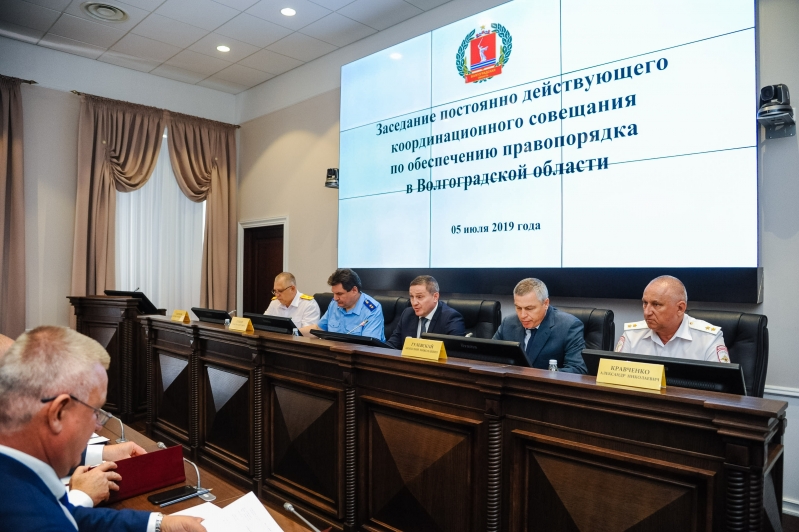 Бочаров провел заседание на тему обеспечения детской безопасности