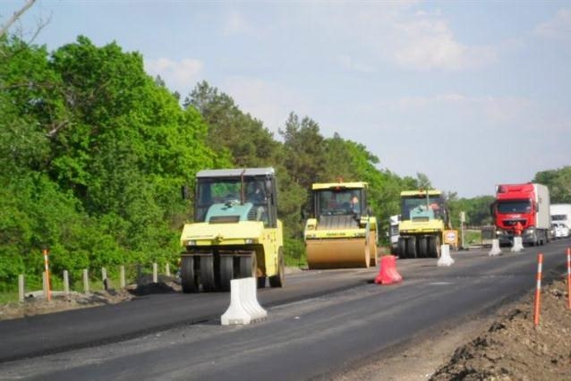 В Волгоградской области строят новые дороги к селам