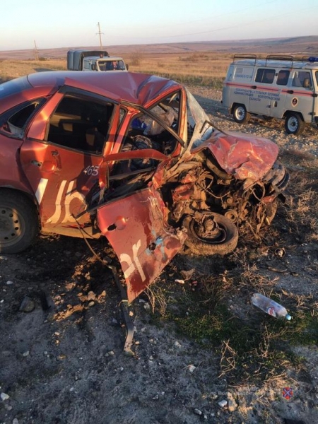 В ДТП в Дубовском районе пострадали 4 человека, один погиб