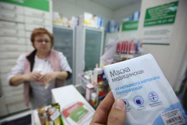 Медики объяснили волгоградцам, как безопасно утилизировать маски