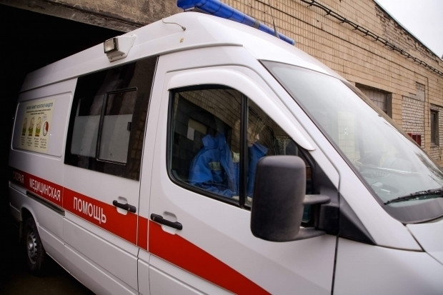 Под Волгоградом иномарка сбила 13-летнего мальчика на парковке