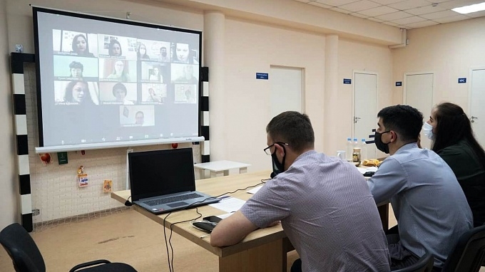 Свыше 300 волгоградцев участвуют во всероссийском конкурсе волонтеров