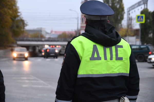 Водителя, прокатившего знакомого на тюбинге, задержали в Волгоградской области